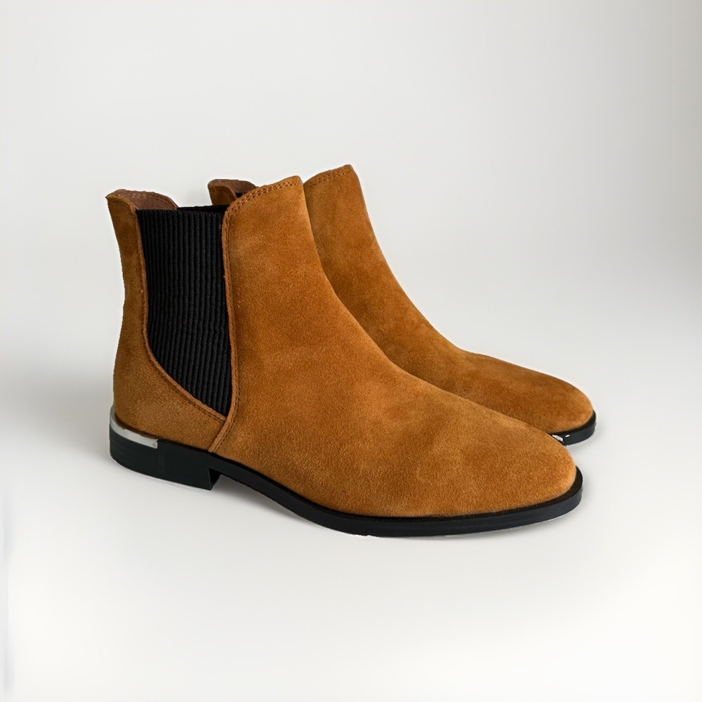 Nine West Tan Suede Chelsea Boots Women's 7.5M Silver Heel New NWOB